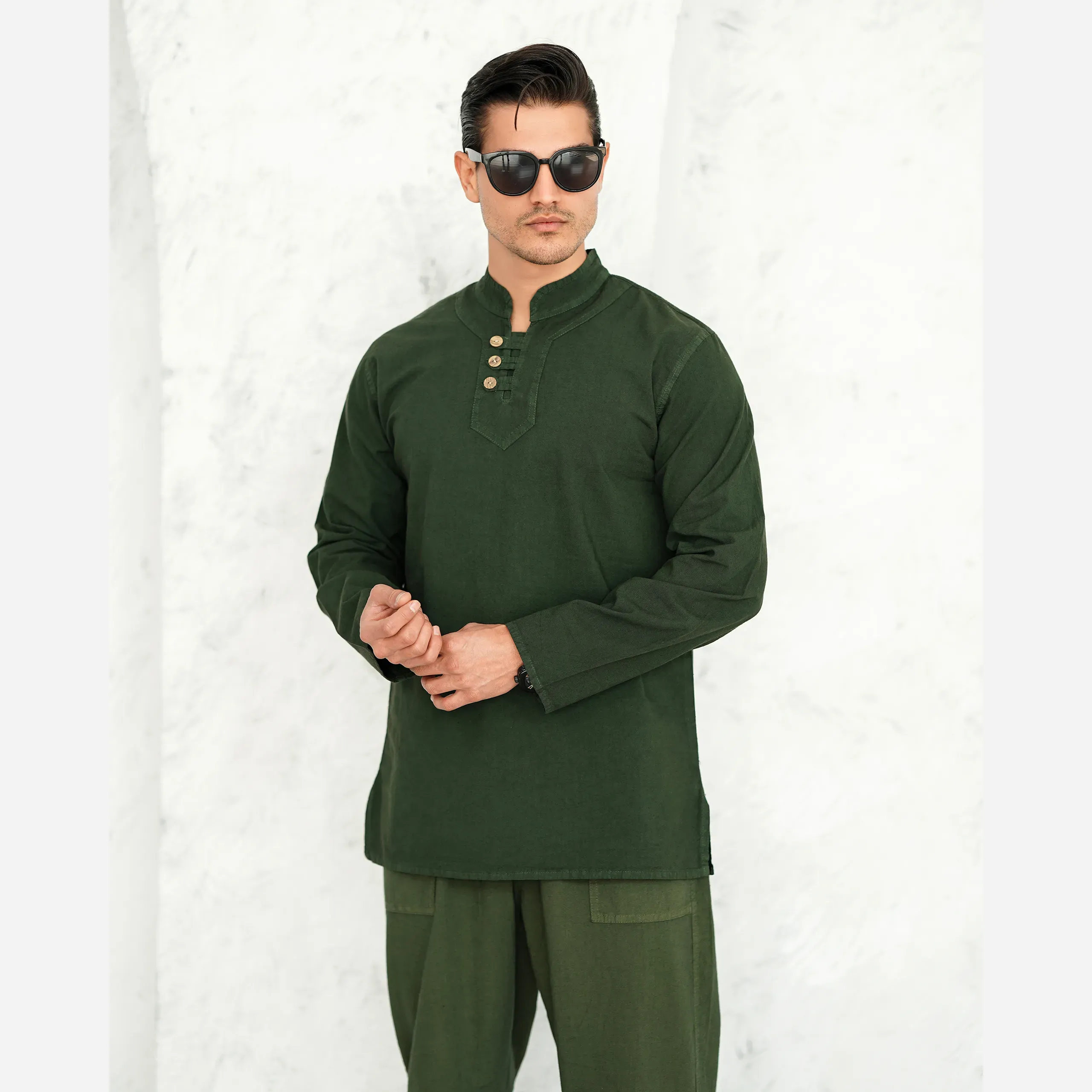 پیراهن مردانه الیاف طبیعی 3 دکمه مدل رهام رنگ سبز یشمی